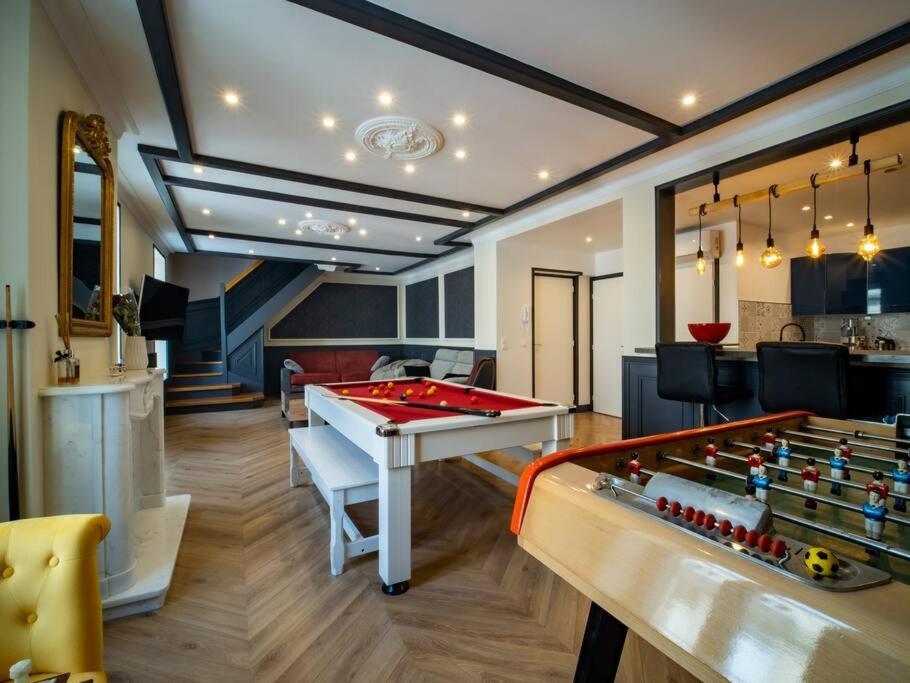 Mega Jeanne D'Arc Billard Baby Foot Logements Insolites ナンシー エクステリア 写真